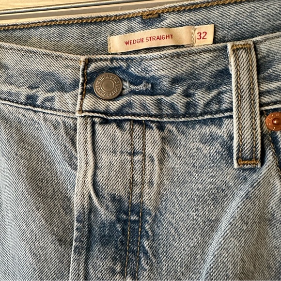 Levi’s Wedgie Straight Jeans size 32 NWOT - Picture 3 of 7